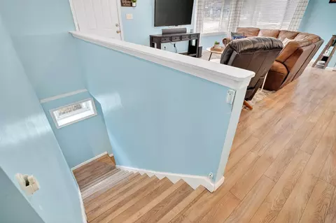 Entry Way - 26103 Silver Rd, Hermitage, MO 65668 photo 3 of 3