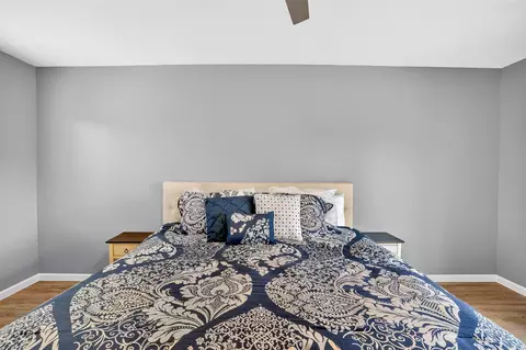 Bedroom - 26103 Silver Rd, Hermitage, MO 65668 photo 2 of 10