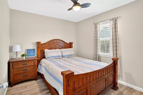 Bedroom - 26103 Silver Rd, Hermitage, MO 65668 photo 7 of 10