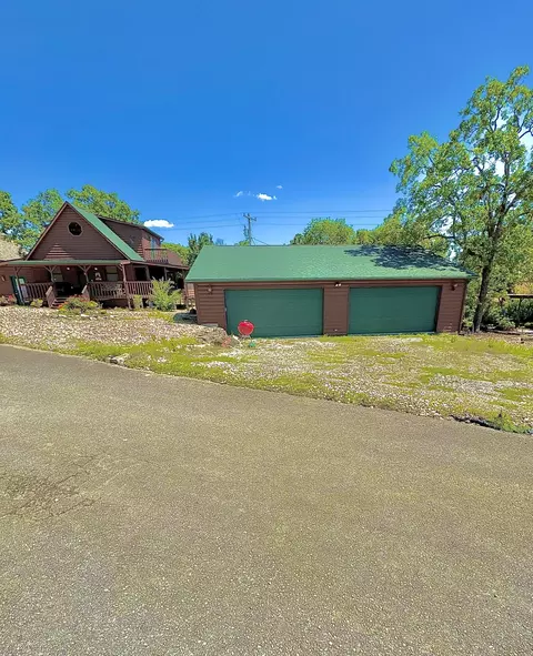200 Big Bear Blvd, Hollister, MO 65672