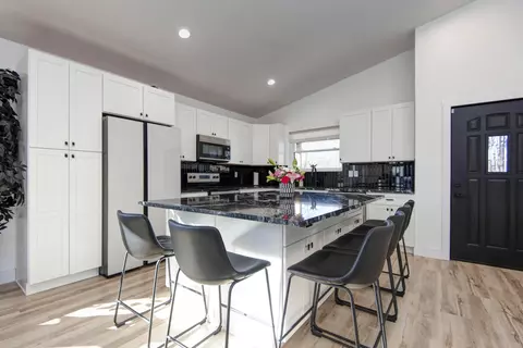 Kitchen - 3246 W State St, Springfield, MO 65802 photo 1 of 6