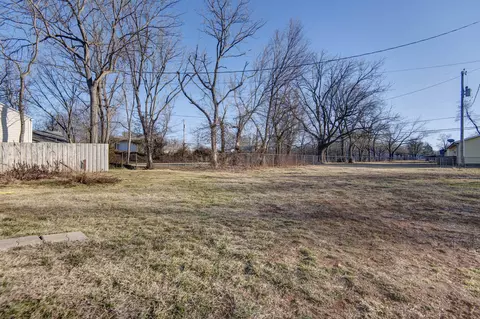 Exterior - 3246 W State St, Springfield, MO 65802 photo 5 of 6