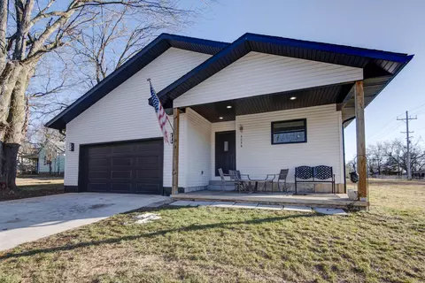 3246 W State St, Springfield, MO 65802