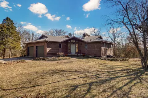 1807 Highway 32, Halfway, MO 65663