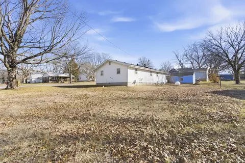 504 E Burford St, Marshfield, MO 65706 photo 21