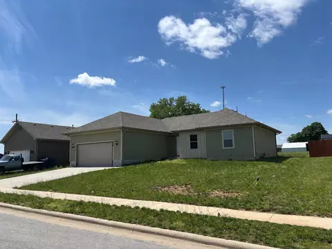 516 James St, Billings, MO 65610