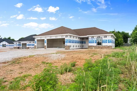 312 Sleepy Mdw, Mount Vernon, MO 65712