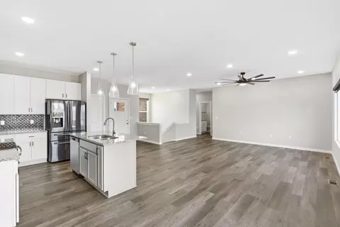3805 N Golden Eagle Dr, Ozark, MO 65721 photo 9