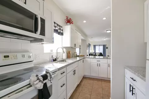 Kitchen - 5 Bermuda #3, Branson West, MO 65737 photo 3 of 3