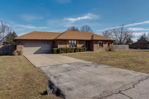 2002 S 11th Ave, Ozark, MO 65721 photo 3