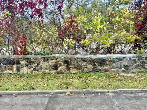 Exterior - 1737 E Walnut St, Springfield, MO 65802 photo 7 of 14