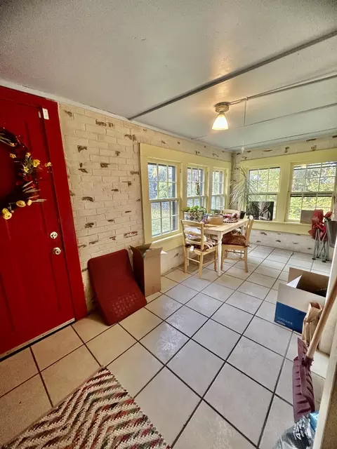 Exterior - 1737 E Walnut St, Springfield, MO 65802 photo 11 of 14