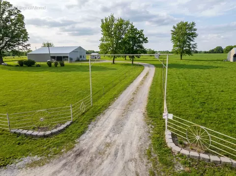 491 Sparrowhawk Rd, Fordland, MO 65652