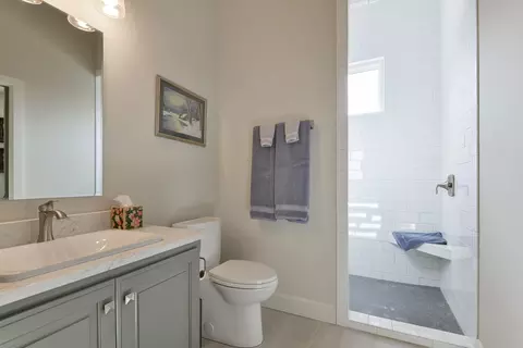 Bath - 310 Cedar Bend Rd, Shell Knob, MO 65747 photo 8 of 10