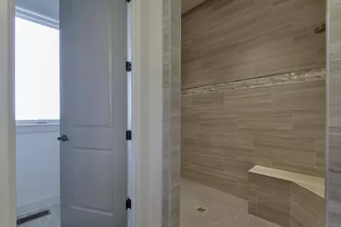 Bath - 310 Cedar Bend Rd, Shell Knob, MO 65747 photo 6 of 10