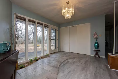 Entry Way - 2130 Elbow Rd, Protem, MO 65733 photo 1 of 3