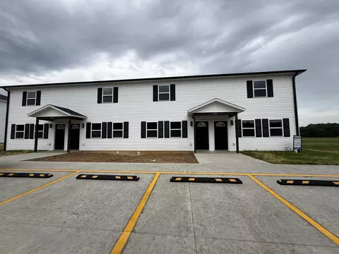 2812 Burke Ave, West Plains, MO 65775
