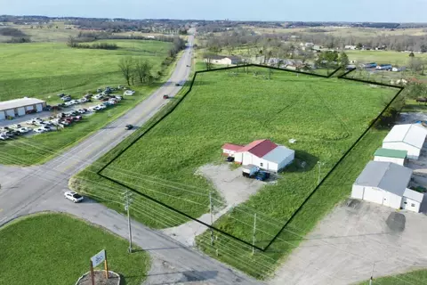 10088 Farm Road 2160, Cassville, MO 65625
