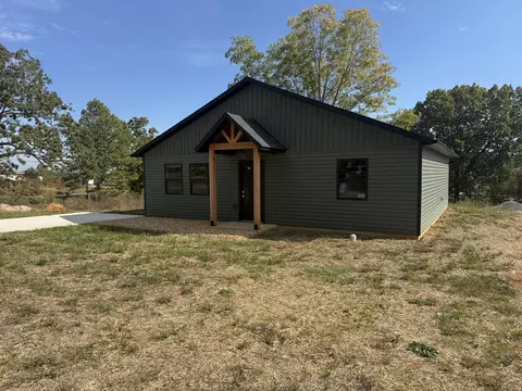 710 Johnson St, West Plains, MO 65775