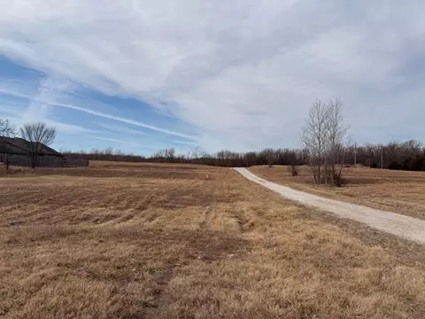 000 Rain Tree Cir, Joplin, MO 64804