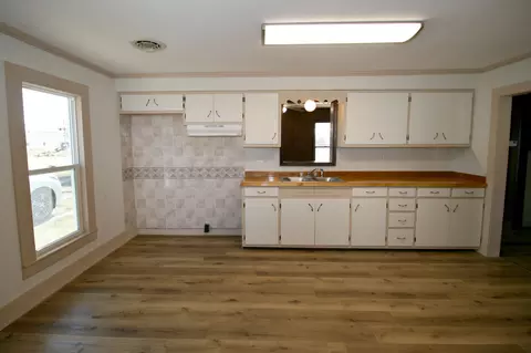 Kitchen - 314 E Jackson St, Marshfield, MO 65706 photo 1 of 2