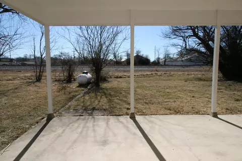 Exterior - 314 E Jackson St, Marshfield, MO 65706 photo 4 of 4