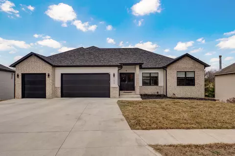 3630 N Thistlewood Ct, Springfield, MO 65803
