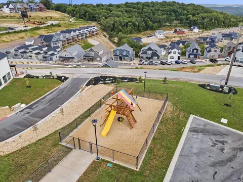 View/Area - 395 Majestic Dr, Branson, MO 65616 photo 6 of 7