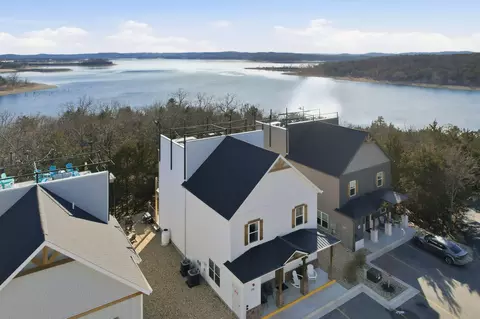 View/Area - 395 Majestic Dr, Branson, MO 65616 photo 3 of 7