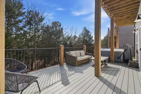 Exterior - 395 Majestic Dr, Branson, MO 65616 photo 4 of 36