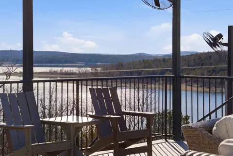View/Area - 395 Majestic Dr, Branson, MO 65616 photo 1 of 7