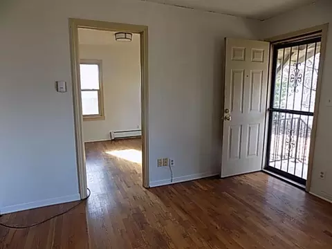 Living - 1232 N Farmer Ave, Springfield, MO 65802 photo 3 of 4
