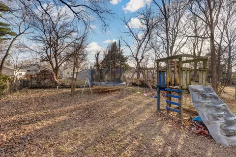 Exterior - 1634 W Lee St, Springfield, MO 65803 photo 3 of 5
