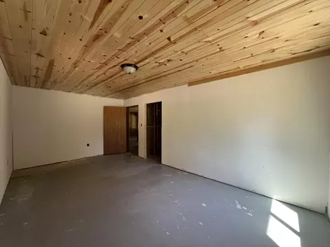 Bedroom - 91 County Road 199a, Dora, MO 65637 photo 2 of 2