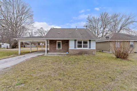 2930 W Lynn St, Springfield, MO 65802