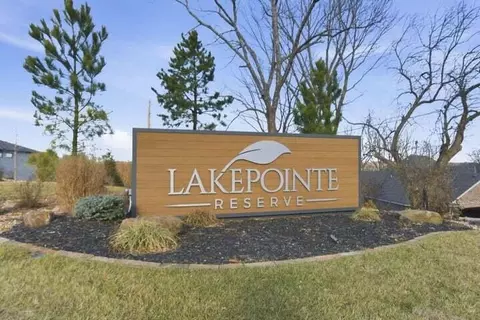 View/Area - 2888 E Kemmling Ln, Springfield, MO 65804 photo 1 of 2
