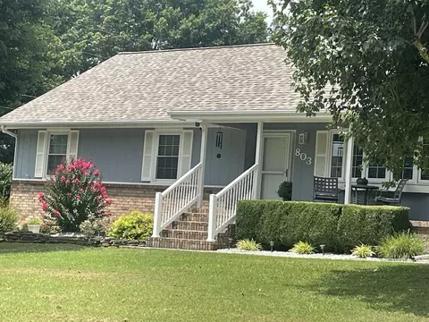 803 Hickory St, Cassville, MO 65625
