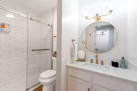 Bath - 158 Troon Dr #24, Branson, MO 65616 photo 1 of 2