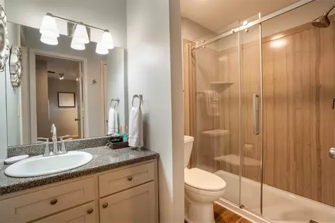 Bath - 158 Troon Dr #23, Branson, MO 65616 photo 1 of 1