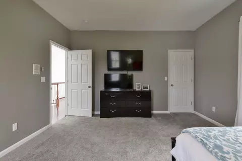 Bedroom - 1658 W Caleb Ct, Springfield, MO 65810 photo 6 of 13