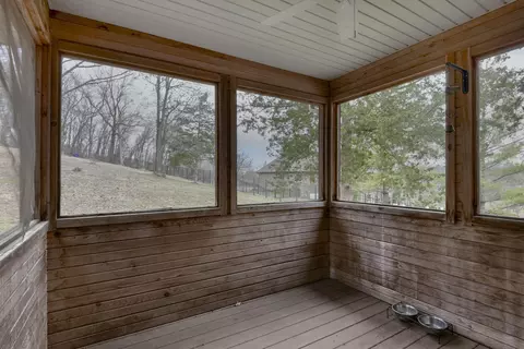 Exterior - 1658 W Caleb Ct, Springfield, MO 65810 photo 7 of 12