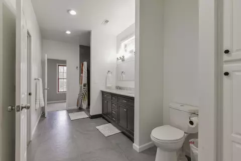 Entry Way - 1658 W Caleb Ct, Springfield, MO 65810 photo 10 of 14