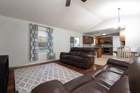 1201 W Robin St, Ozark, MO 65721 photo 3