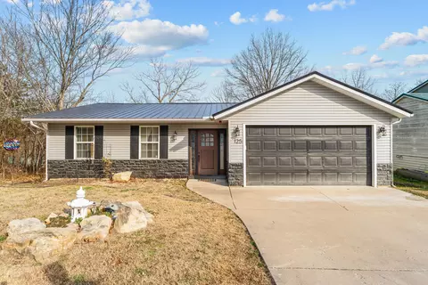125 Eric Dr, Kirbyville, MO 65679