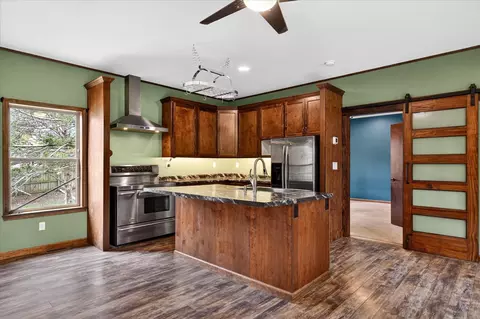Kitchen - 751 S Farm Road 197, Springfield, MO 65809 photo 2 of 4