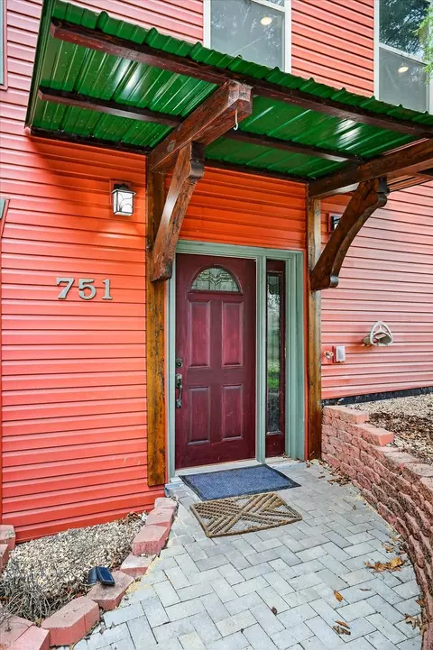 Exterior - 751 S Farm Road 197, Springfield, MO 65809 photo 3 of 9