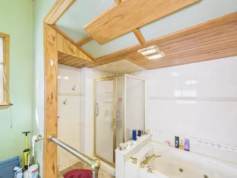 Bath - 15434 Highway H, Cabool, MO 65689 photo 6 of 7
