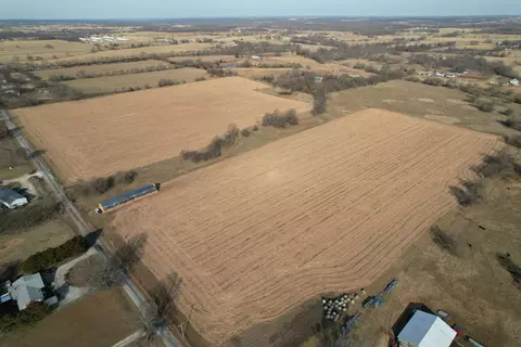 0000 Lawrence 2180, Aurora, MO 65605
