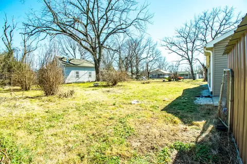 Exterior - 3021 W Olive St, Springfield, MO 65802 photo 3 of 17