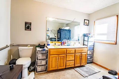 Bath - 3021 W Olive St, Springfield, MO 65802 photo 1 of 4